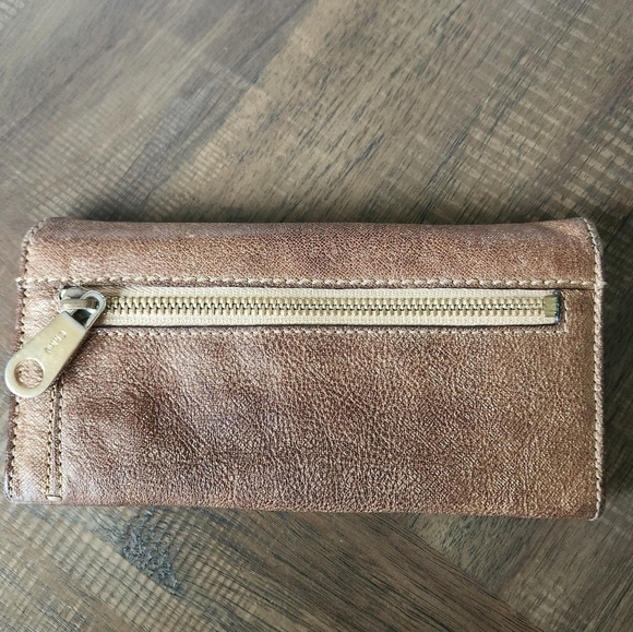 Chloe Wallet - Picture 9 of 14